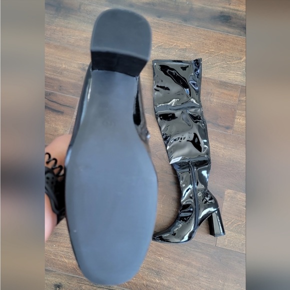 Over the Knee Patent Leather Boots - Picture 5 of 10